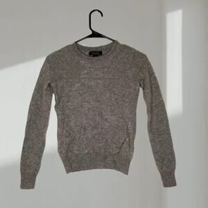 Tahari 100% Cashmere Crewneck Sweater(Women’s Small)
